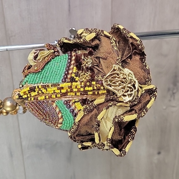 Mary Frances Small Framed Beaded Handbag Purse - Picture 8 of 15